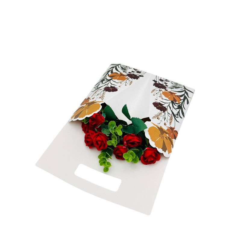 Aranjament deosebit cu buchet de trandafiri artificiali si frunze de eucalipt, rosu inchis, 34×23 cm [2]