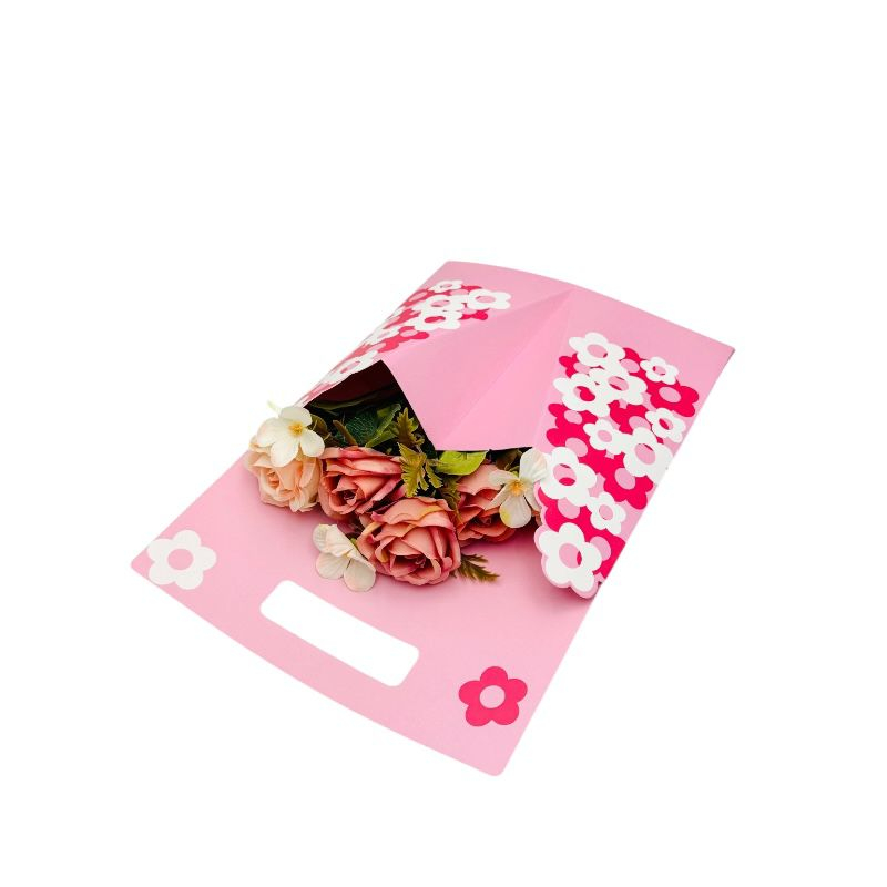 Aranjament floral deosebit cu buchet de trandafiri și flori de camelie, alb-roz, 34×23 cm [2]