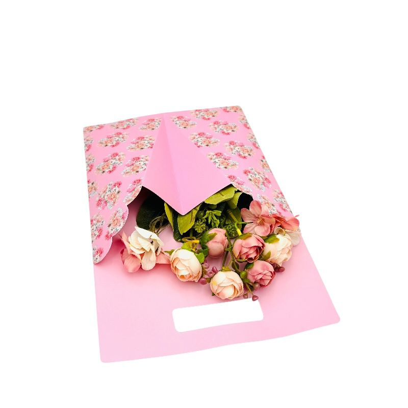 Aranjament floral deosebit cu buchet de trandafiri și flori de camelie, alb-roz, 34×23 cm [3]