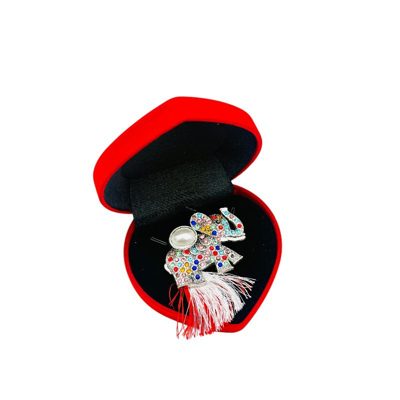 Brosa elefant de lux, sidefata cu pietre si ciucure pentru martisor, in cutie din catifea premium in forma de inima [1]