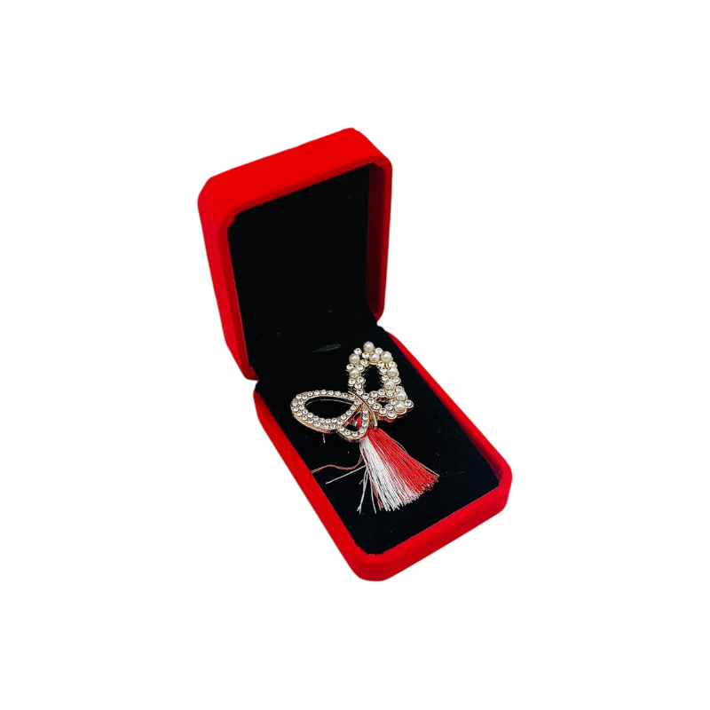 Brosa Fluturas de Lux cu Perle si Ciucure pentru Martisor, in Cutie din Catifea Premium [1]