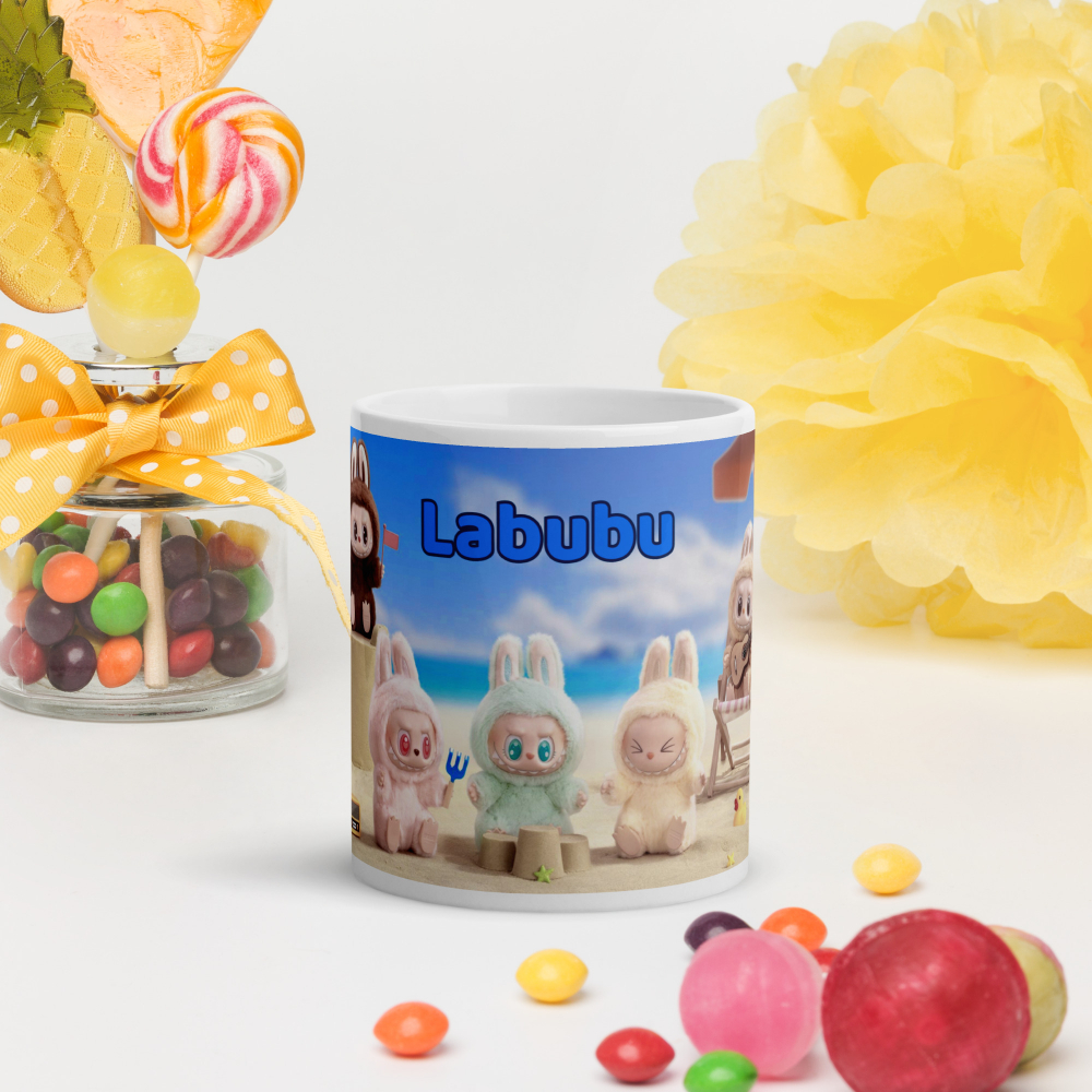 Cana ceramica 330 ml cu model Labubu pe plaja [2]