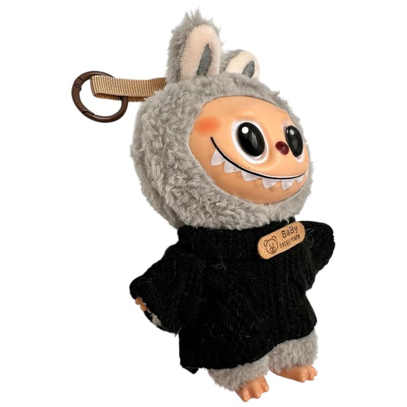 Labubu Cozy Look 17-18cm – jucarie plus cu breloc, costum iepuras si pulover colorat, culori combinate pentru vibe de colectie, BaoBao [2]