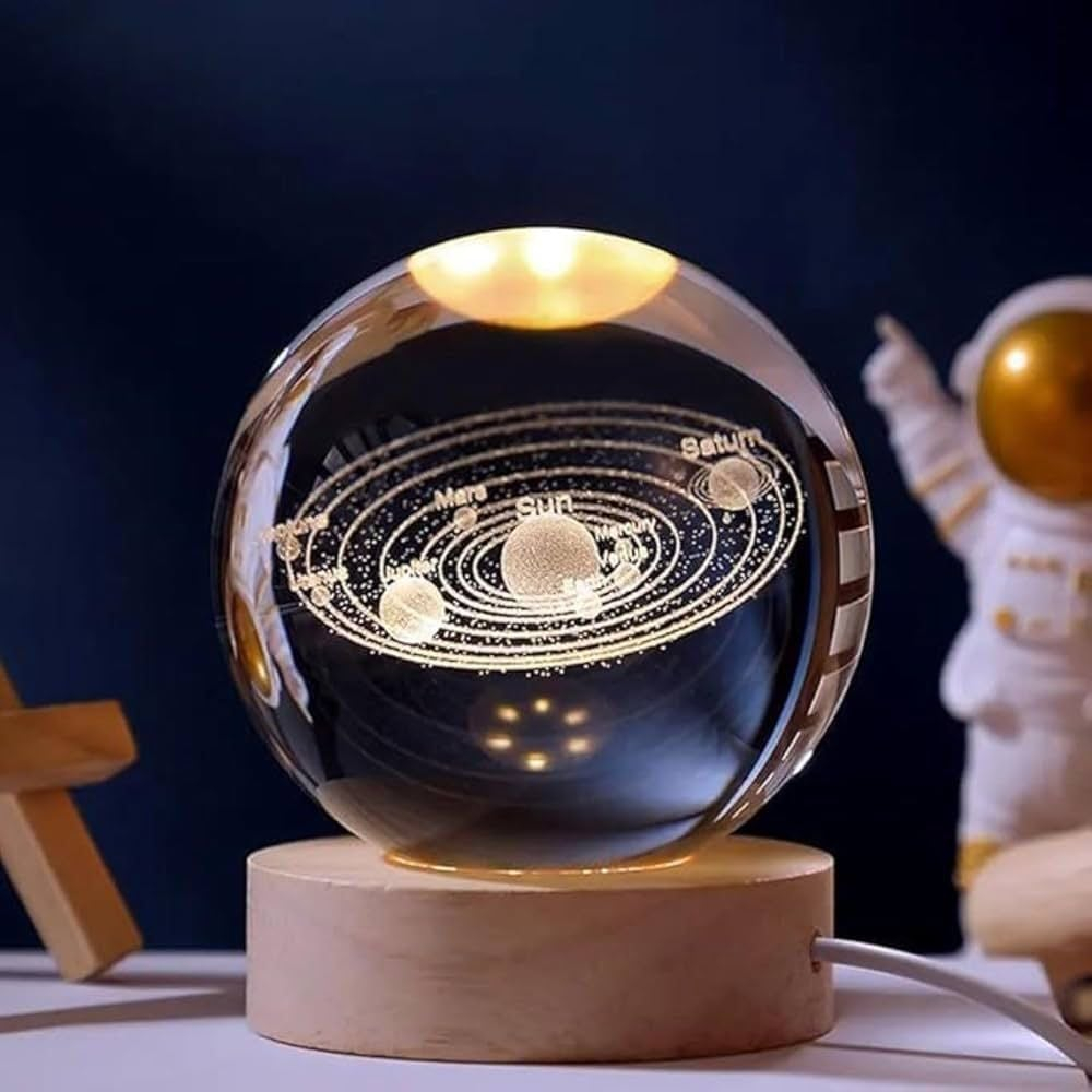 Lampa de veghe Glob Cristal 3D cu Planete – 8cm, baza lemn, lumina calda ambientala, BaoBao [1]