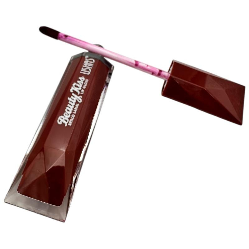 Lip Gloss Mat Ushas 02 BaoBao – Luciu de buze cu finisaj mat si rezistenta de lunga durata [1]