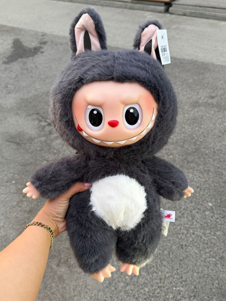 Papusa de colectie Labubu Dragon 50 cm cu costum plus si detalii premium, gri [3]