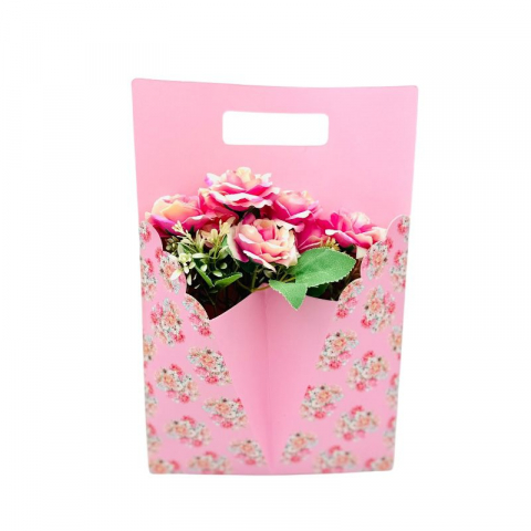 Aranjamente florale - Aranjament deosebit cu buchet de trandafiri artificiali roz pal, 34x23 cm