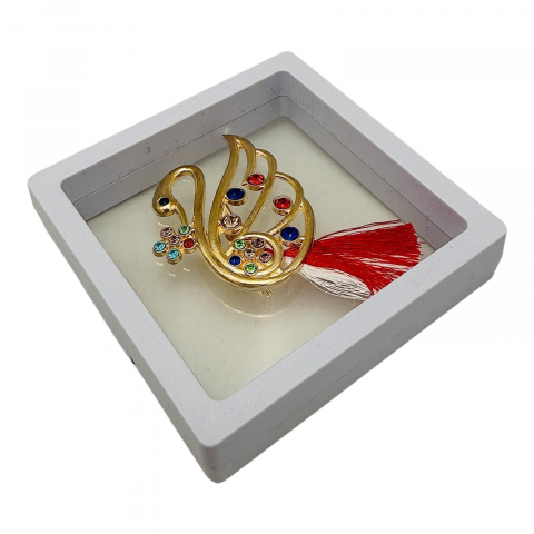 Martisoare - Brosa Martisor, Lebada Deosebita in cutie cu expunere 3D (alb/negru), 8.5×8.5×2cm