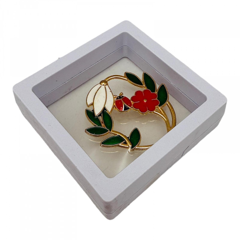 Martisoare - Brosa Martisor marime medie in cutie cu expunere 3D (alb/negru) Ghiocel Norocos, 6.5×6.5×2cm