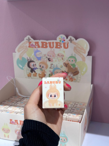 Figurine si animale din plastic - Figurina surpriza Labubu 5 cm diverse culori, miniatura adorabila mystery box – BAOBAO