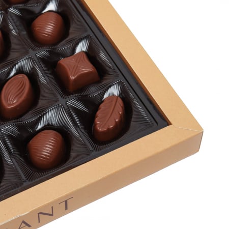 Cutie cu bomboane ELEGANT Assortment 145 gr [1]