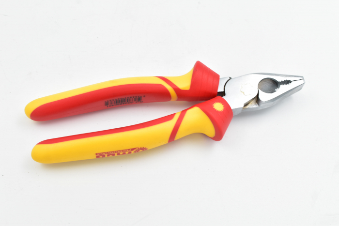 Cleste patent electricieni 1000V [6]