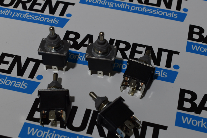 Intrerupator pornit - pornit - pornit [7]