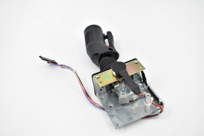 Joystick deplasare si directie nacela foarfeca Genie GE62161 [9]