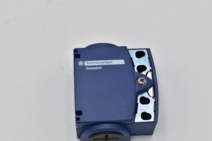 Limitator Sfârșit de Cursă TELEMECANIQUE ZCT21G11 [2]