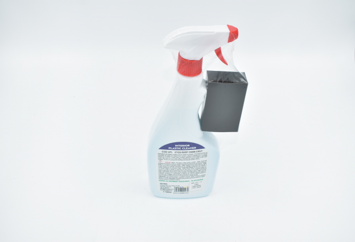 Solutie intretinere, revitalizare si curatare elemente din plastic, 500ml, cu pulverizator si aplicator [4]