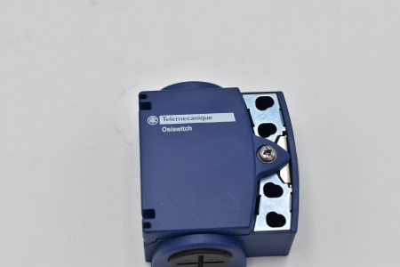 Limitator Sfârșit de Cursă TELEMECANIQUE ZCT21G11 [1]