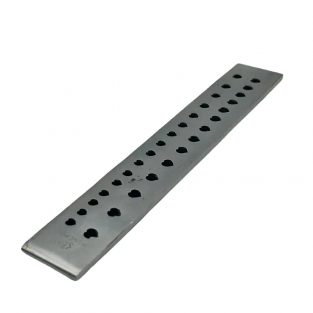 Modelarea Metalului - Placa tras sarma 30 gauri inima