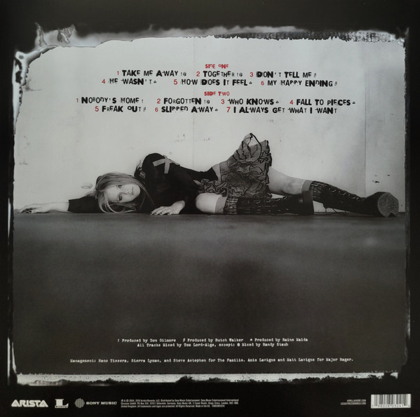Avril Lavigne – Under My Skin [2]