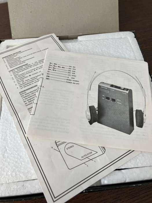 Radio ESC W-46 (boxed) [7]