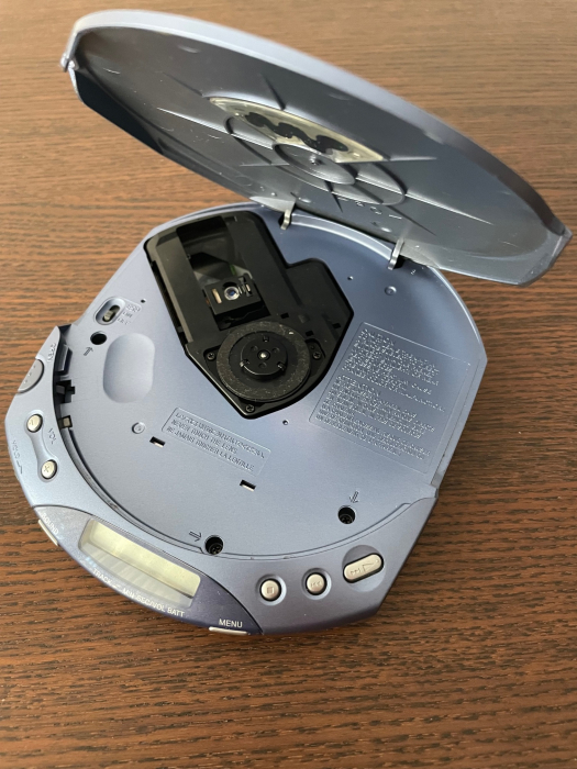 CD player Sony D-E221 [6]