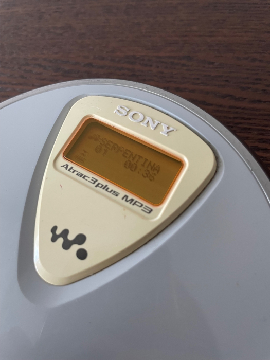 CD & MP3 player Sony D-NE300 [3]