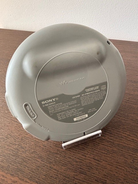 CD player Sony D-NE326CK [4]