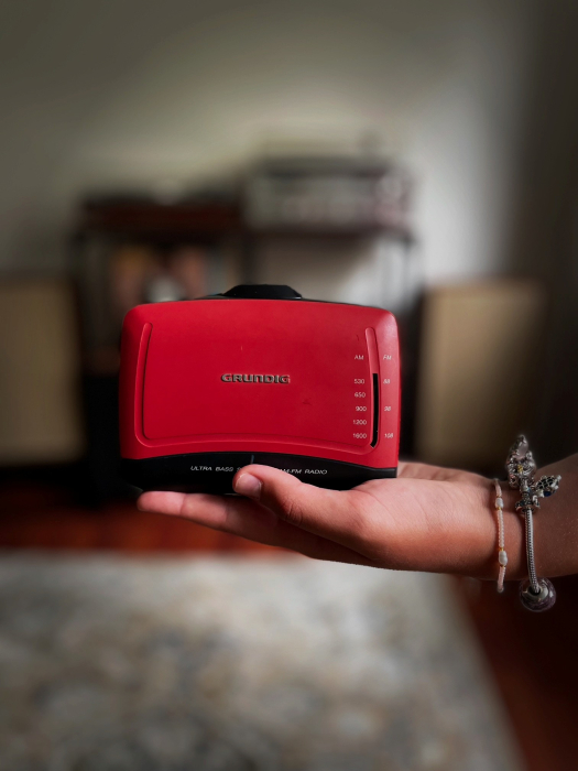 Tape / Radio player Grundig GW-AT25 (Red Purse design) [2]