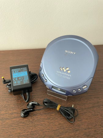 Walkman - CD player Sony D-E221