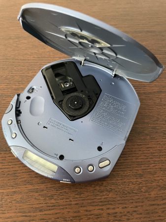 CD player Sony D-E221 [5]