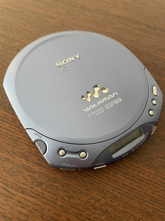 CD player Sony D-E221 [2]