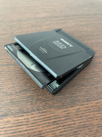MiniDisc player Sony MZ-E32 [4]