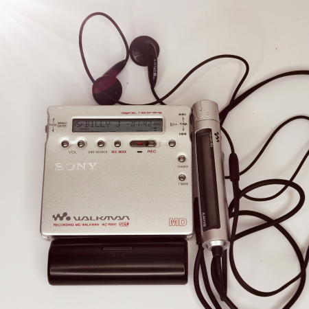 MiniDisc player & recorder Sony MZ-R900 (boxed) [0]