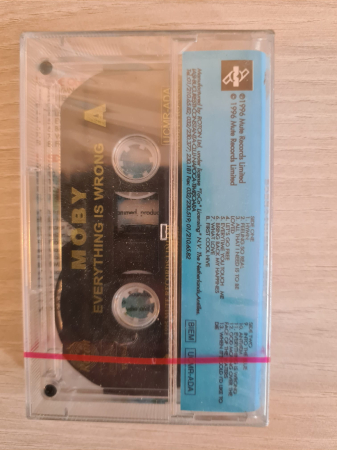 Moby – Everything Is Wrong (CASETA) [1]