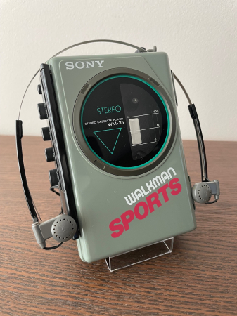 Walkman - Tape player Sony WM-35 Sports (boxed)