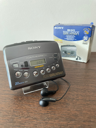 Walkman - Tape / Radio player Sony WM-FX473 silver (boxed)