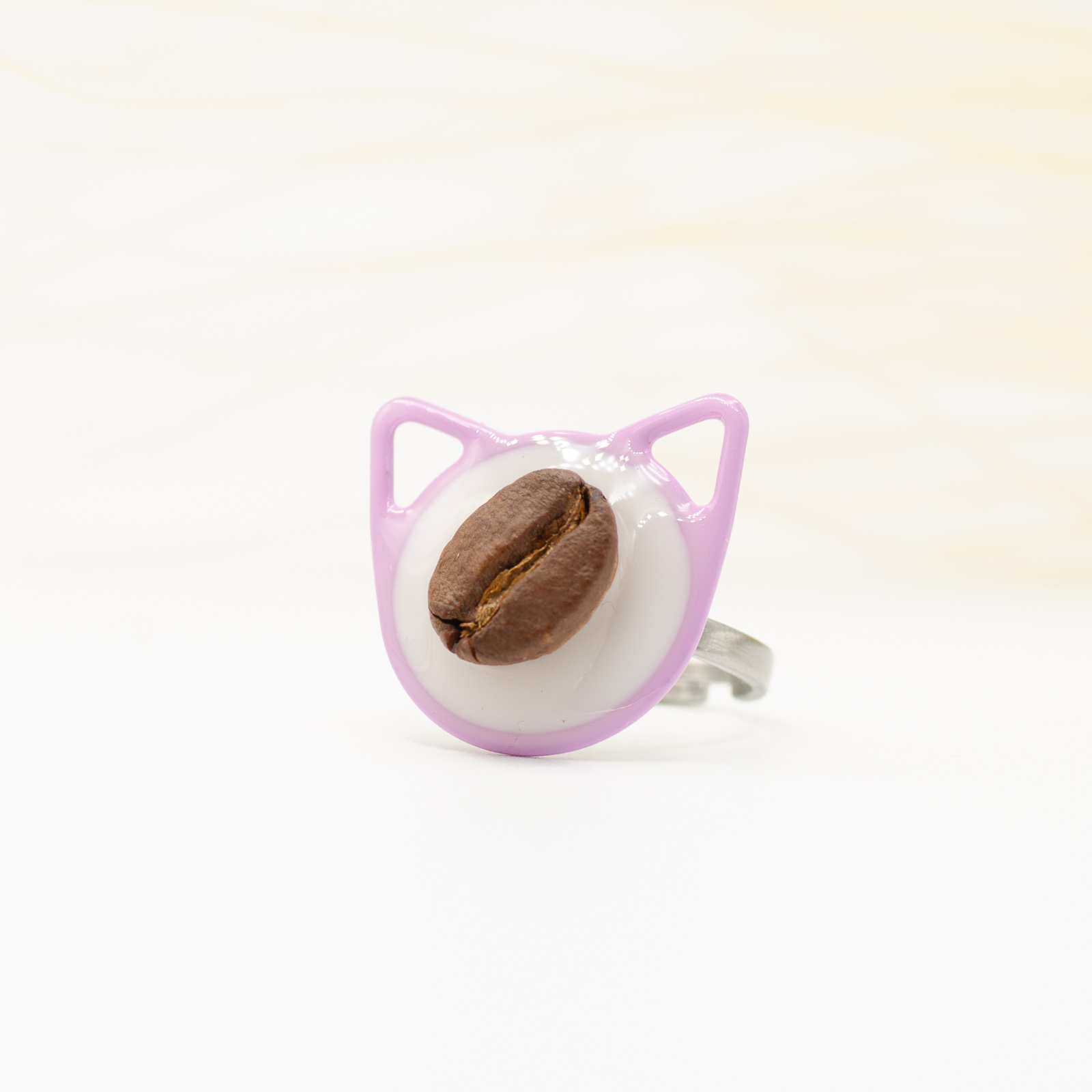 Catffeine - Bijuterii cu Bob de Cafea în Formă de Pisică (Ghid Cadouri 2025)