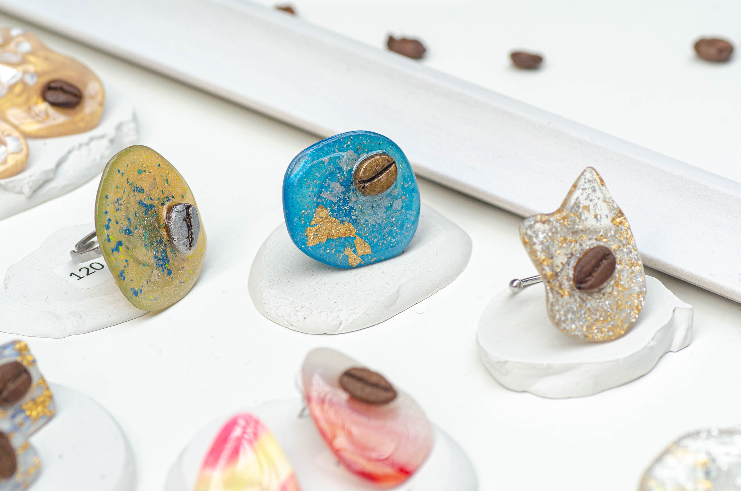 Bijuterii handmade cu cafea – Accesoriile perfecte pentru femeile care savurează viața