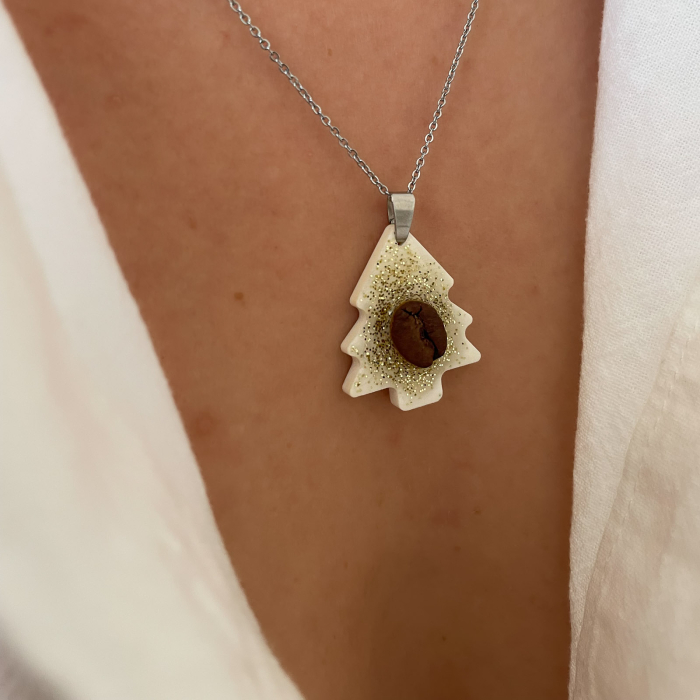 Colier in forma de Brad de Craciun cu bob de cafea si glitter gold [8]