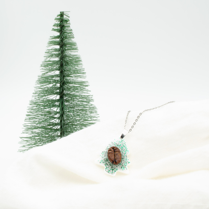 Colier de Craciun cu brad decorat cu glitter verde si bob de cafea [2]