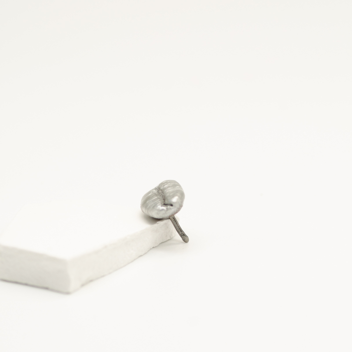 Broșă pin BOBreal Silver cu bob real de cafea pe fundal argintiu Bean Bling [6]