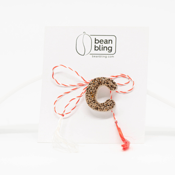 Mărțișor Inițială cu zaț de cafea [4]