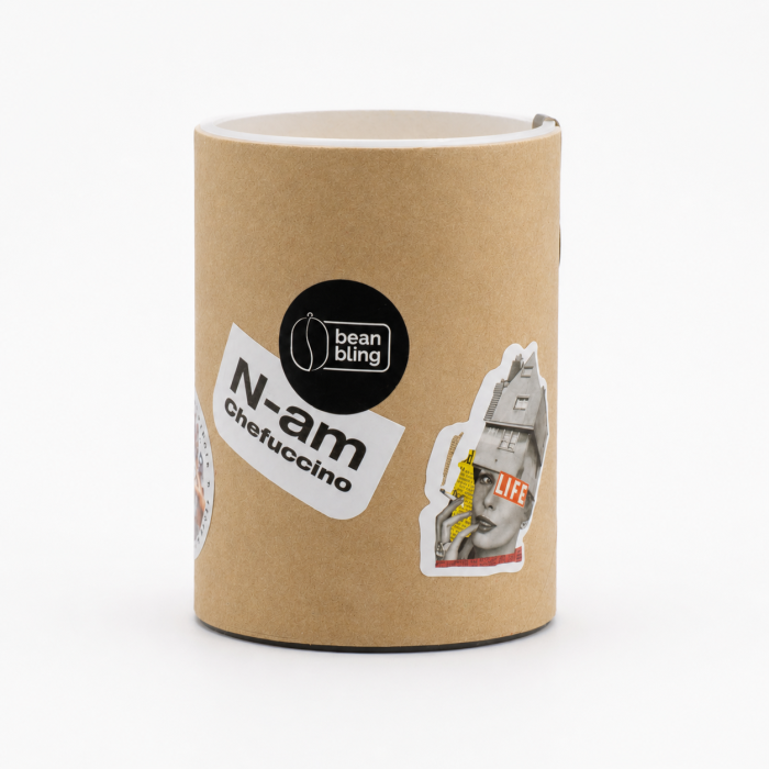 Pachet cadou „n-am chefuccino” cu cană ceramică mată, broșă pin și stikere UV BeanBling [9]