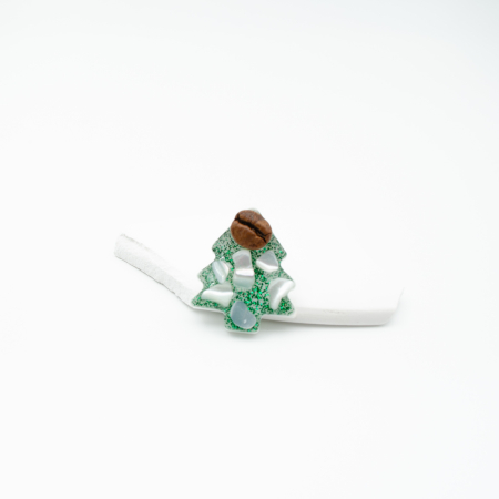 Colier Brad de Craciun verde cu cu bob de cafea si scoica alba [4]