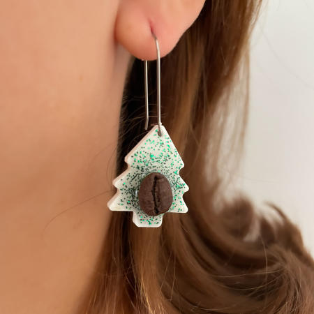 Cercei in forma de brad decorat cu bob de cafea si glitter verde [3]