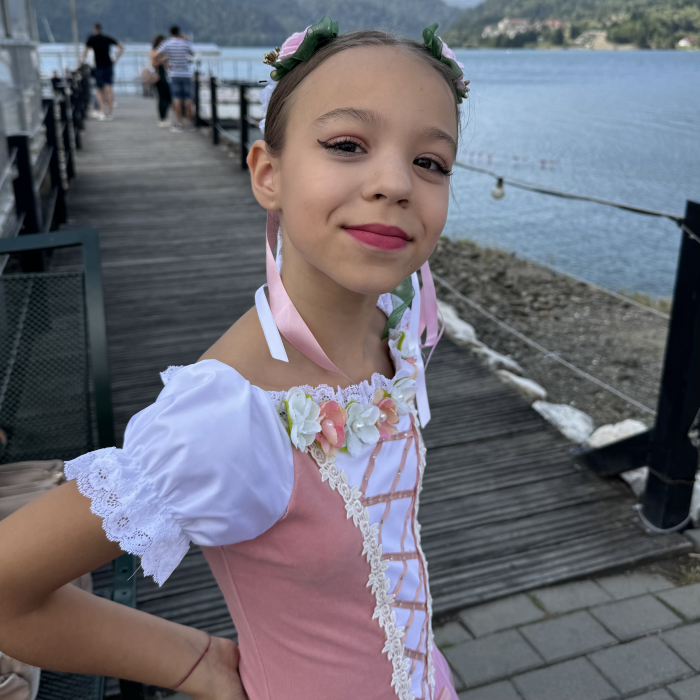 2 piece - Flower Pro Headpiece - pink, green, white - La Fille Mal Gardee [6]