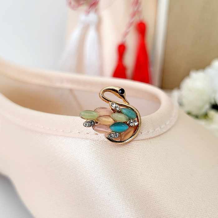 Brosa Martisor - in forma de lebada cu pietre colorate [4]