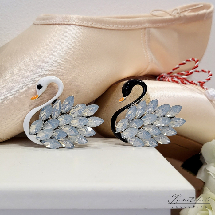 Brosa Martisor, mare - in forma de lebada alba cu pietre alb natur [6]