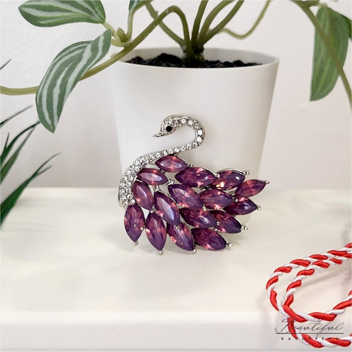 Brosa Martisor, mare - in forma de lebada cu pietre albe si mov lavanda [3]