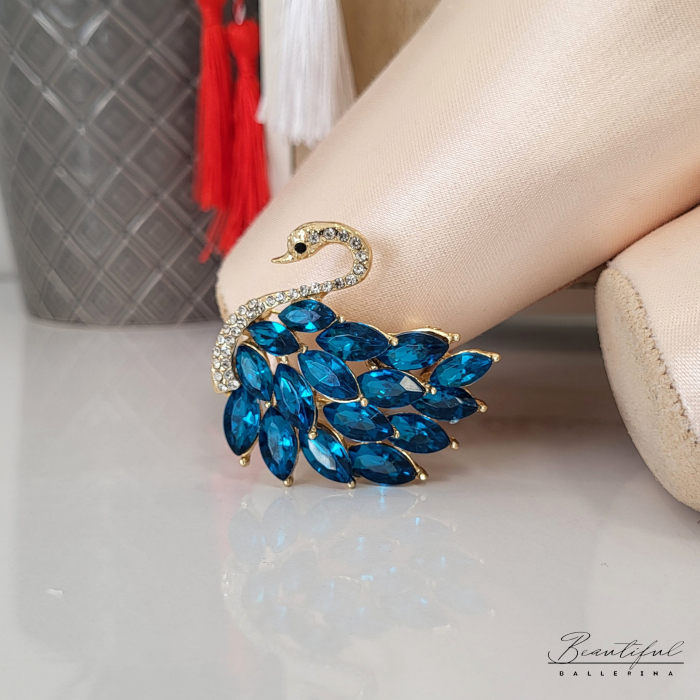 Brosa Martisor - mare, in forma de lebada cu pietre albe si albastre turcoaz [2]